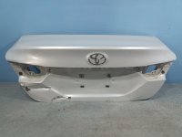 Крышка багажника на Toyota Camry XV70 — фото 1