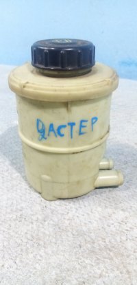 Бачок гур на Lada Largus — фото 1