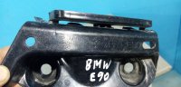 Кронштейн заднего бампера правый на BMW 3-Series E90 — фото 5