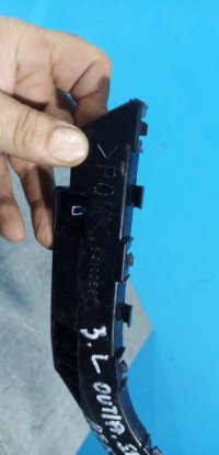 Кронштейн заднего бампера левый на Mitsubishi ASX — фото 10
