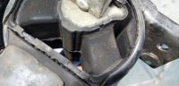 Опора КПП левая на Skoda Rapid NH3 — фото 7