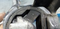 Опора КПП левая на Skoda Rapid NH3 — фото 9
