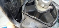 Опора КПП левая на Skoda Rapid NH3 — фото 8