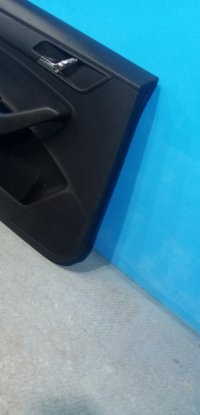 Обшивка двери задней левой на Skoda Rapid NH3 — фото 5