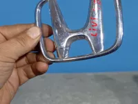 Эмблема на крышку багажника на Honda Civic — фото 6