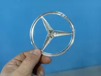 Эмблема на крышку багажника на Mercedes-Benz GLE-Class W166 — фото 2