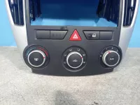 Блок управления климатической установкой на Kia Ceed ED — фото 1