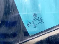Стекло двери задней правой форточка на Volkswagen Tiguan — фото 4