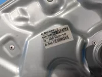 Стеклоподъемник механический задний левый на Kia Ceed ED — фото 2