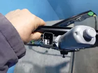 Стеклоподъемник электрический передний правый на Ford Focus III — фото 6