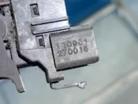 Кнопка стеклоподъемника на Geely Emgrand EC7 — фото 3