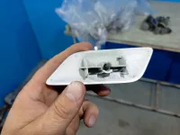 Крышка форсунки омывателя правый на Toyota Camry XV50 — фото 3