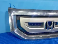 Решетка радиатора на Honda Pilot — фото 11