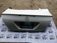 Крышка багажника на Mercedes-Benz E-Class W211 — фото 1