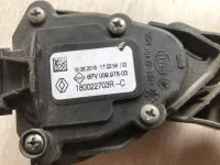 Педаль газа на Renault Logan L52 — фото 2