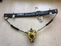 Стеклоподъемник механический передний правый Hyundai Accent (1999-2012) — фото 1