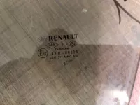 Стекло двери передней левой на Renault Megane — фото 2