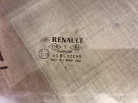 Стекло двери передней правой на Renault Megane — фото 2