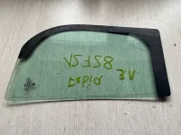 Стекло двери задней левой форточка на Skoda Fabia 5J — фото 3