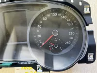Панель приборов на Volkswagen Passat B8 — фото 4