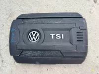 Крышка двигателя декоративная на Volkswagen Passat B8 — фото 1
