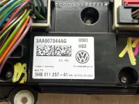 Блок управления климатической установкой на Volkswagen Passat B8 — фото 10