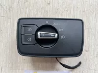 Переключатель света фар на Volkswagen Passat B8 — фото 1
