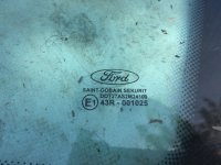 Стекло кузовное глухое правое на Ford C-MAX Mk1 — фото 1