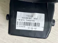 Лючок бензобака на Volkswagen Tiguan Mk 2 — фото 3