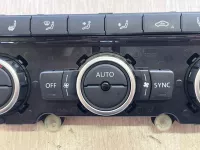 Блок управления климатической установкой на Volkswagen Jetta A6 — фото 3