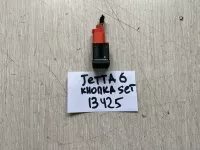 Кнопка системы контроля давления в шинах на Volkswagen Jetta A6 — фото 1
