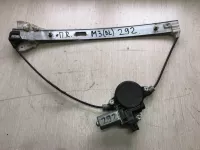Стеклоподъемник электрический передний правый на Mazda 3 BL — фото 1
