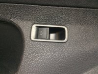 Обшивка двери передней левой на Volkswagen Polo Mk5 — фото 5