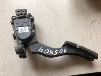 Педаль газа на Kia Cerato TD — фото 1
