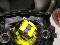 Подушка безопасности в руль на Volkswagen Golf Mk5 — фото 4