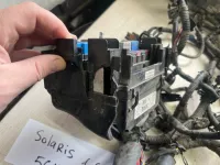 Проводка двигателя на Hyundai Solaris — фото 2