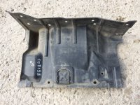 Пыльник двигателя боковой правый на Mitsubishi Lancer CY — фото 1