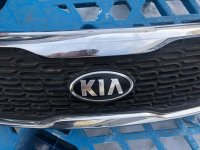 Решетка радиатора на Kia Sorento XM — фото 3