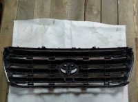 Решетка радиатора на Toyota Land Cruiser — фото 2