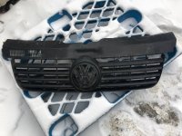 Решетка радиатора на Volkswagen Transporter T5 — фото 3