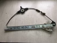 Стеклоподъемник электрический передний правый на Mazda 3 BL — фото 1