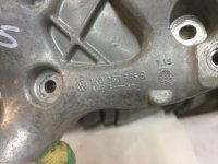 Кронштейн кондиционера на Volkswagen Jetta A6 — фото 4