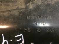 Кронштейн фары левый на Volkswagen Jetta A6 — фото 3