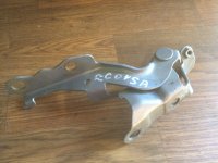 Петля капота правая на Opel Corsa D — фото 2