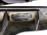 Кронштейн заднего бампера правый на Skoda Octavia A5 — фото 3