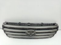 Решетка радиатора на Toyota Land Cruiser — фото 2