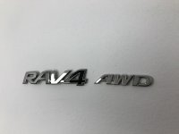 Эмблема на Toyota RAV4 XA50 — фото 2