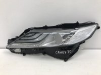 Стекло фары левой на Toyota Camry XV70 — фото 3