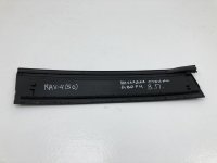 Накладка стойки задний правый на Toyota RAV4 XA50 — фото 2