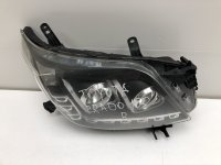 Фара правая на Toyota Land Cruiser — фото 3